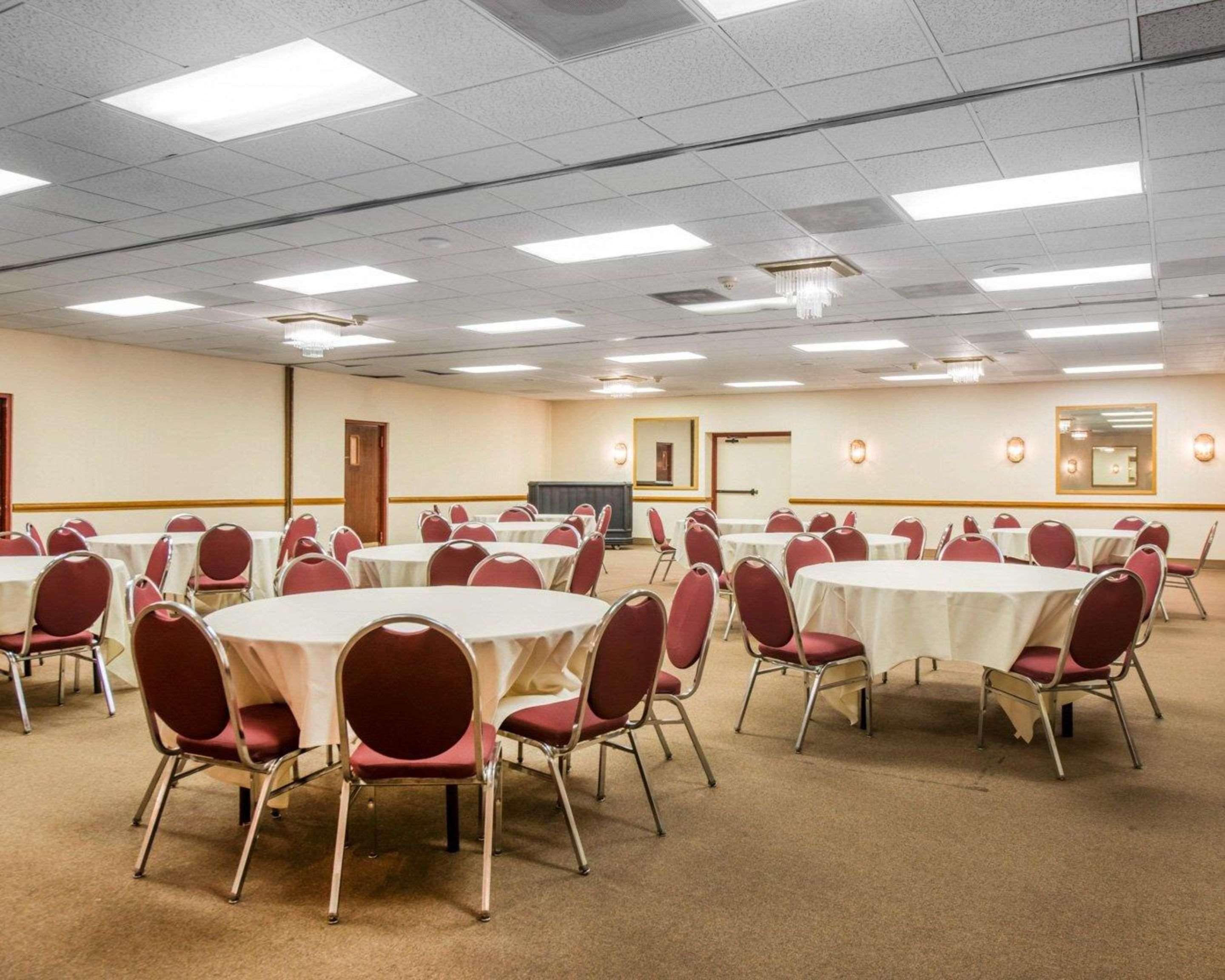Clarion Inn And Events Center Pueblo North Экстерьер фото
