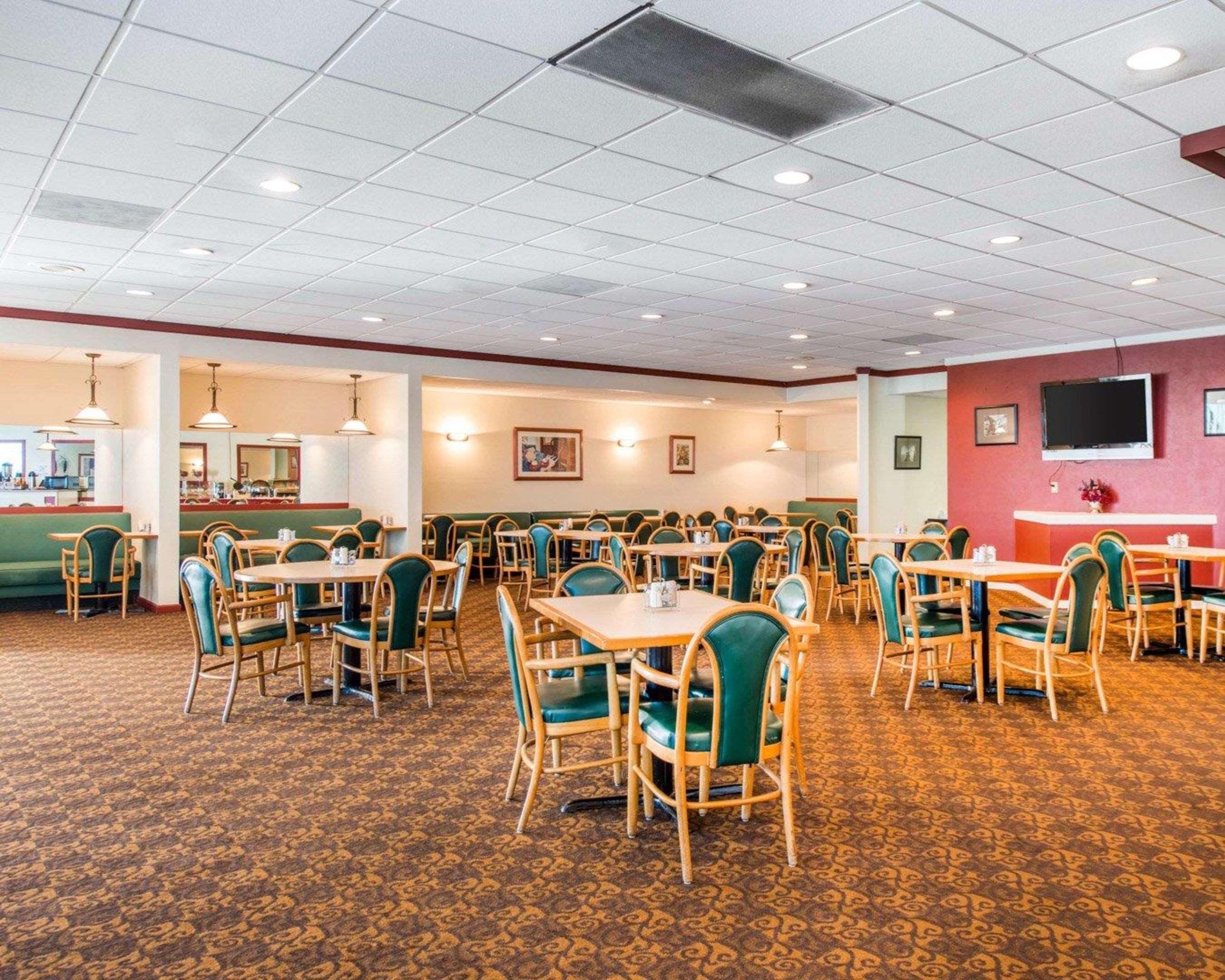 Clarion Inn And Events Center Pueblo North Экстерьер фото