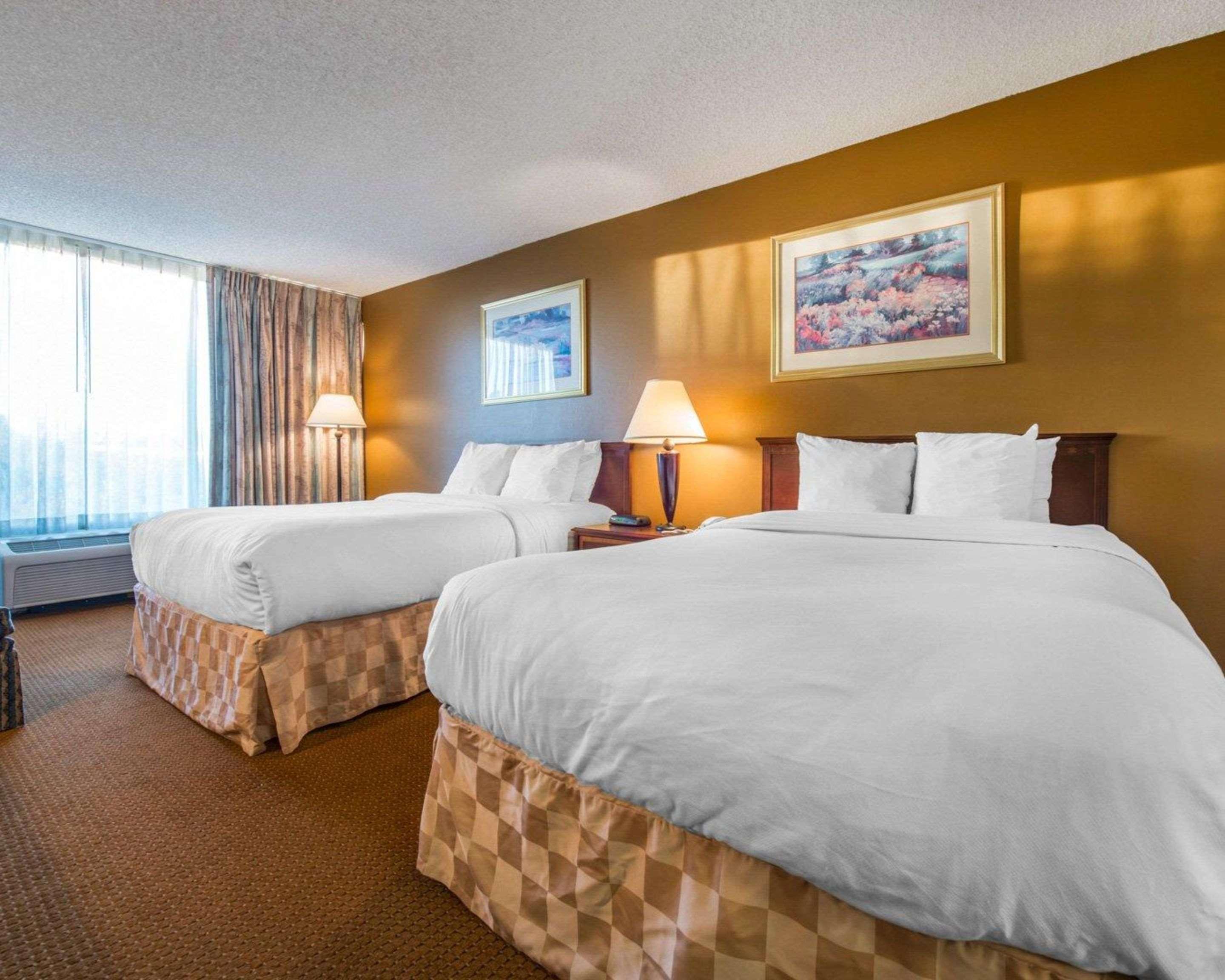 Clarion Inn And Events Center Pueblo North Экстерьер фото