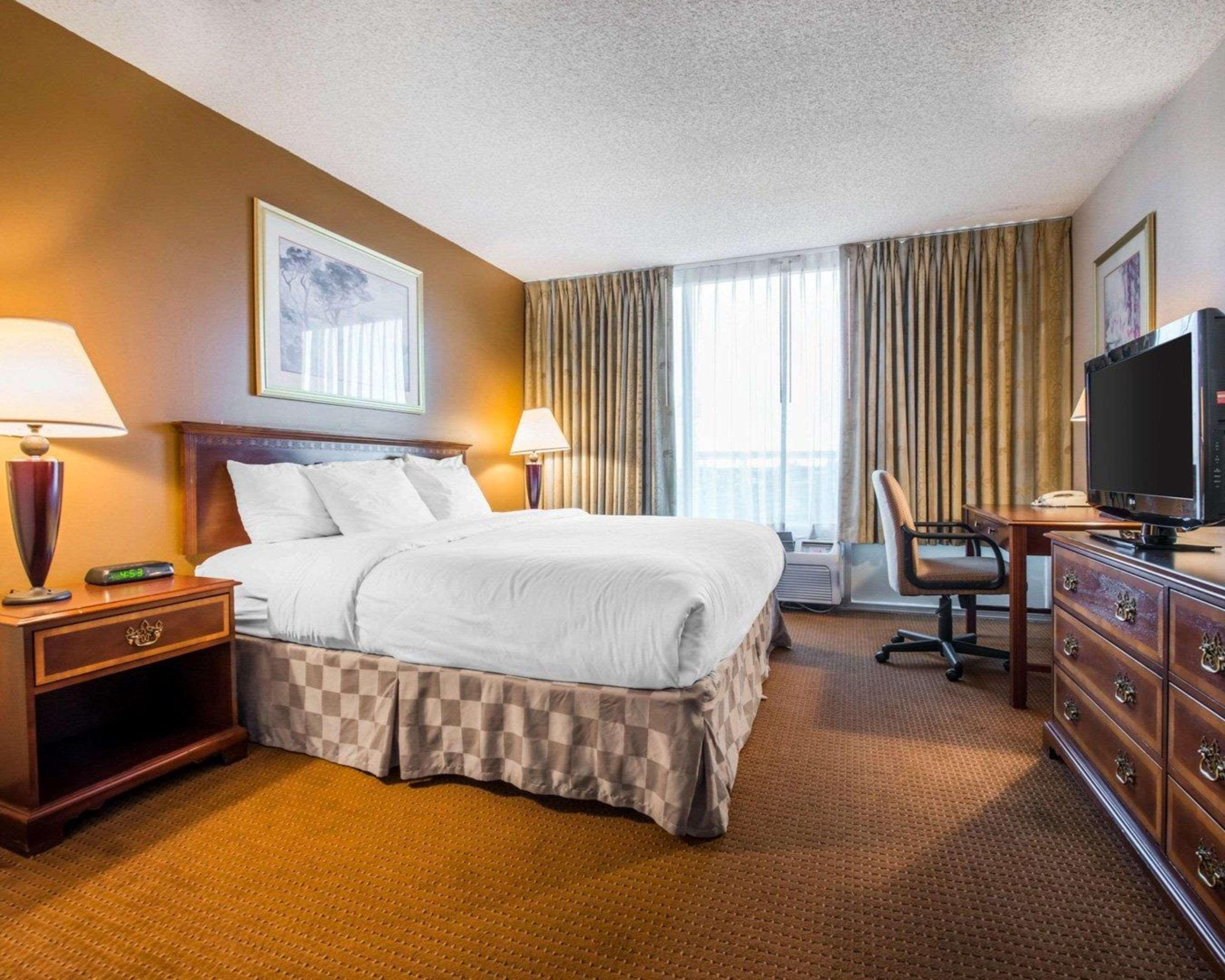 Clarion Inn And Events Center Pueblo North Экстерьер фото
