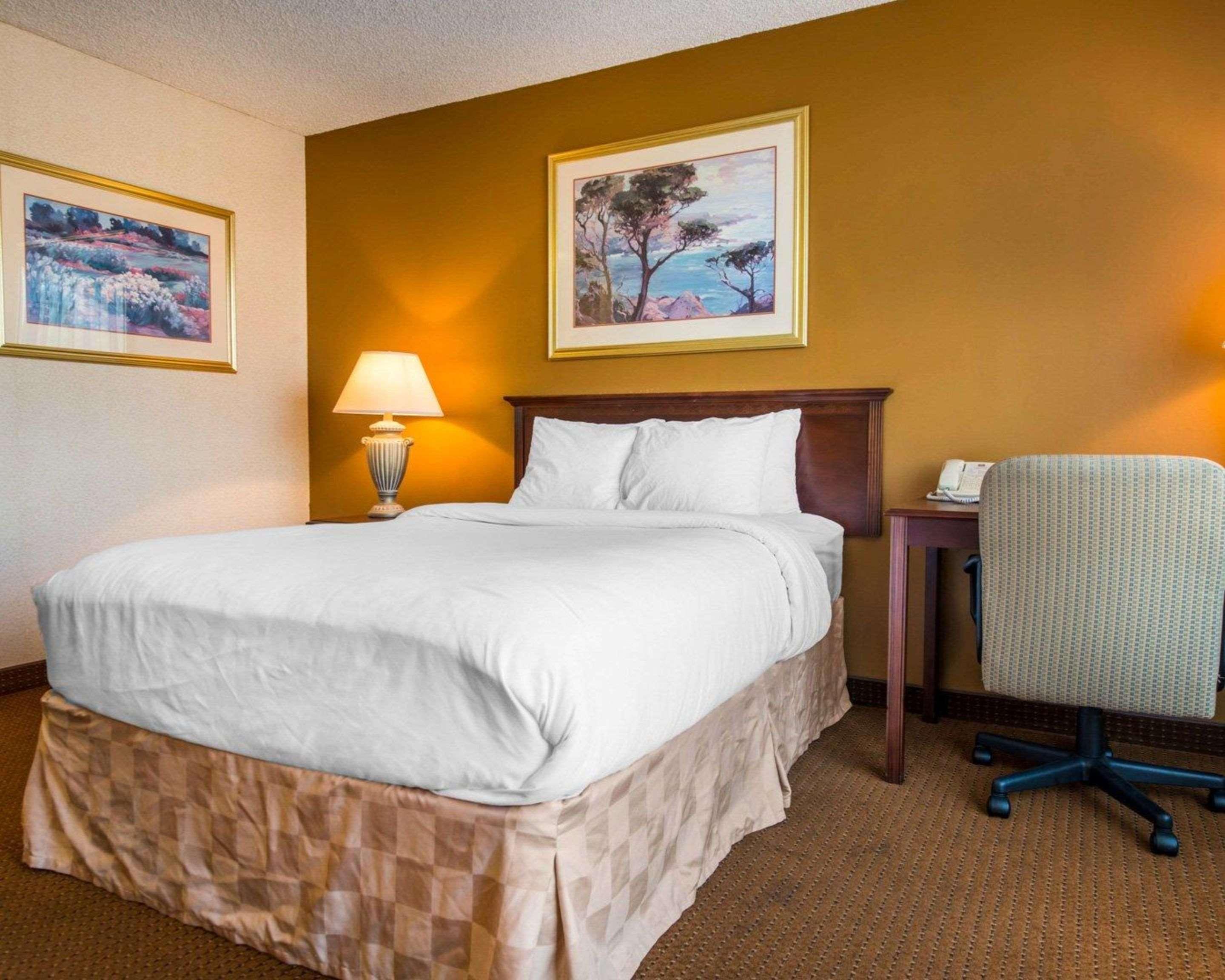 Clarion Inn And Events Center Pueblo North Экстерьер фото