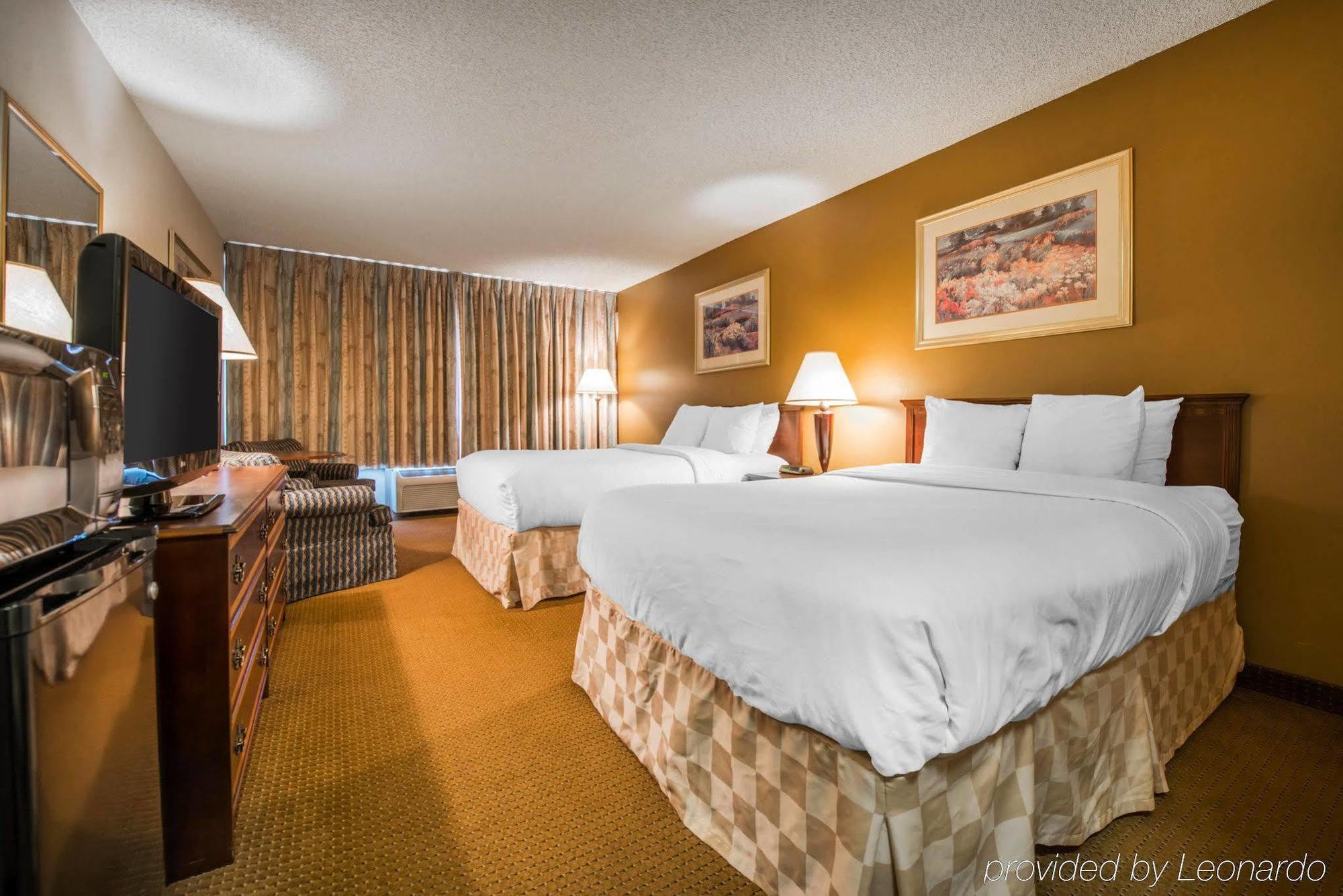 Clarion Inn And Events Center Pueblo North Экстерьер фото