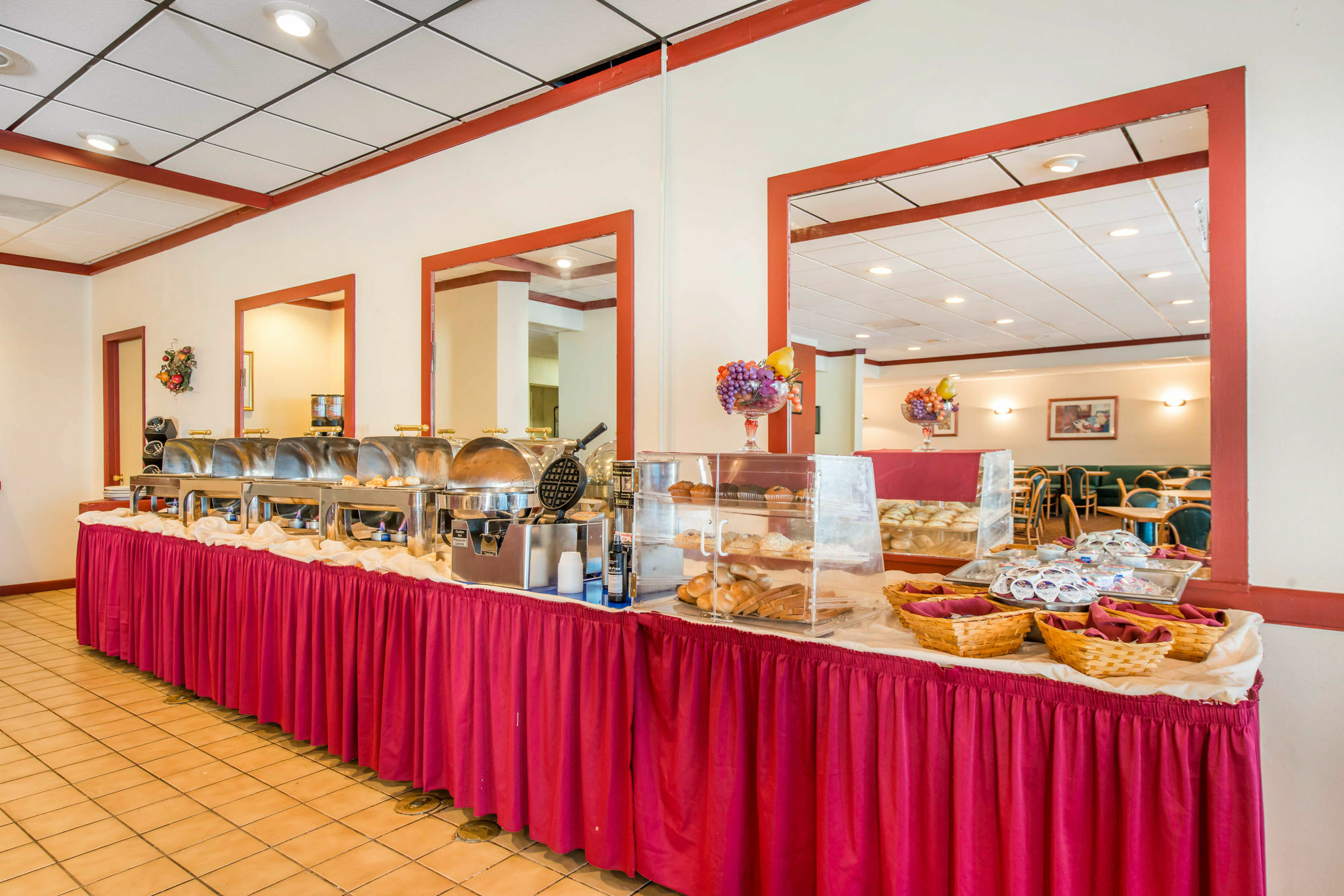 Clarion Inn And Events Center Pueblo North Экстерьер фото